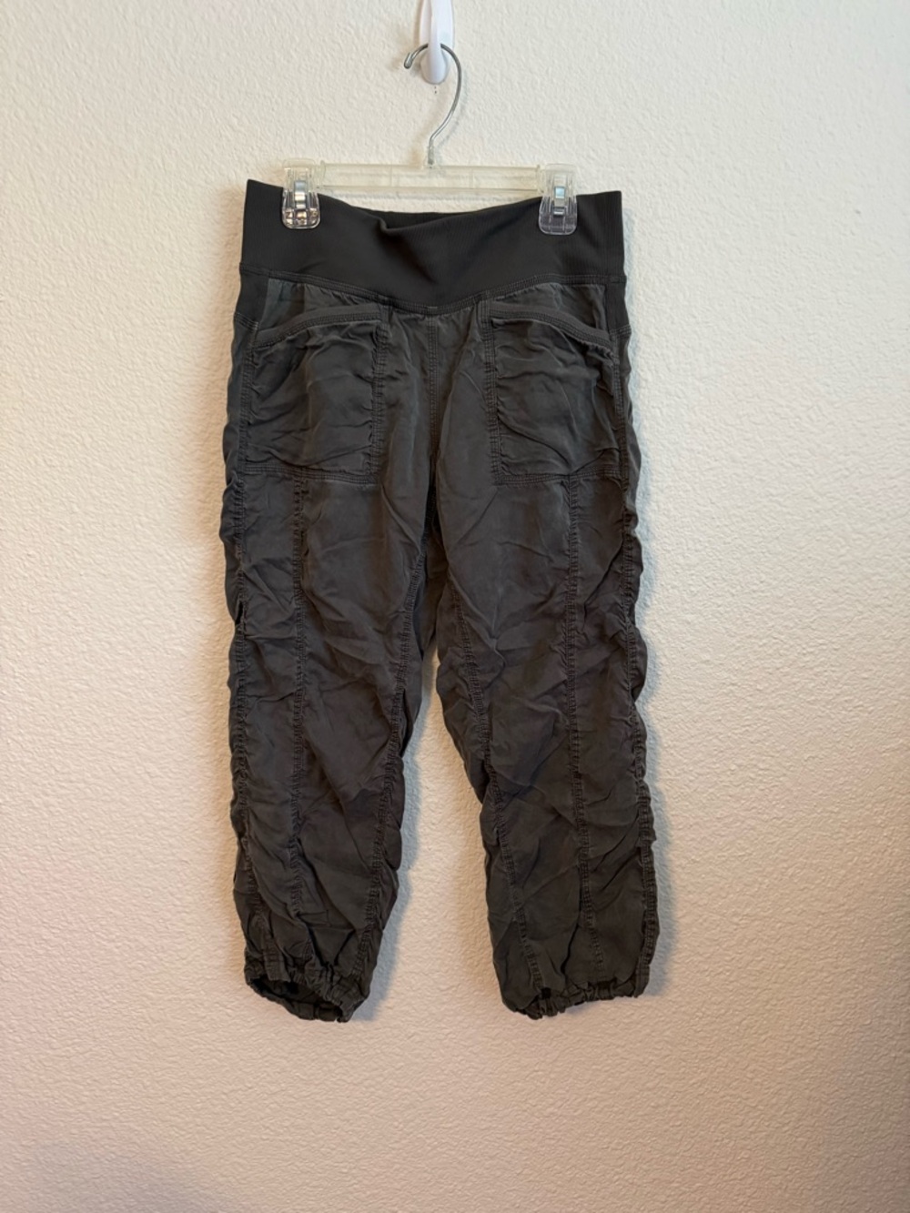 Lululemon Capri Pants